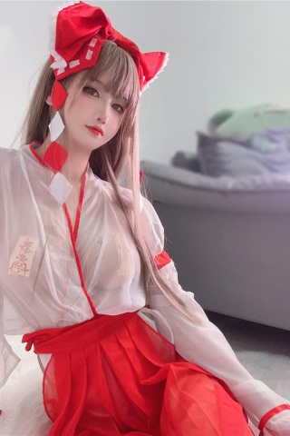 三度_69 Vol.079 巫女