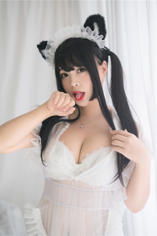 白烨 Vol.063 白猫透明女仆